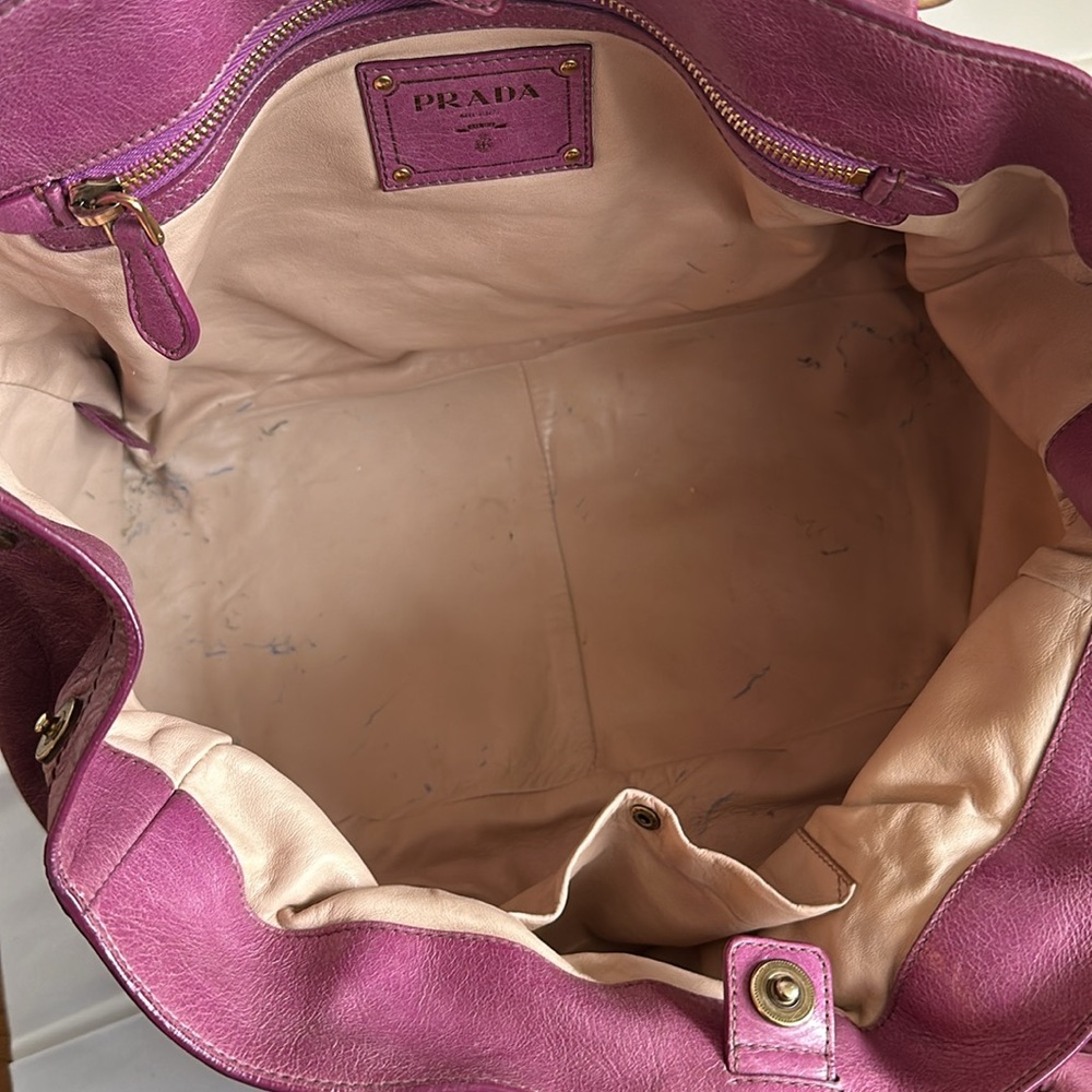 Handbag - Picture 11 of 17
